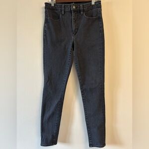 AE Women's Black Jeans “Super Hi-Rise Jegging”